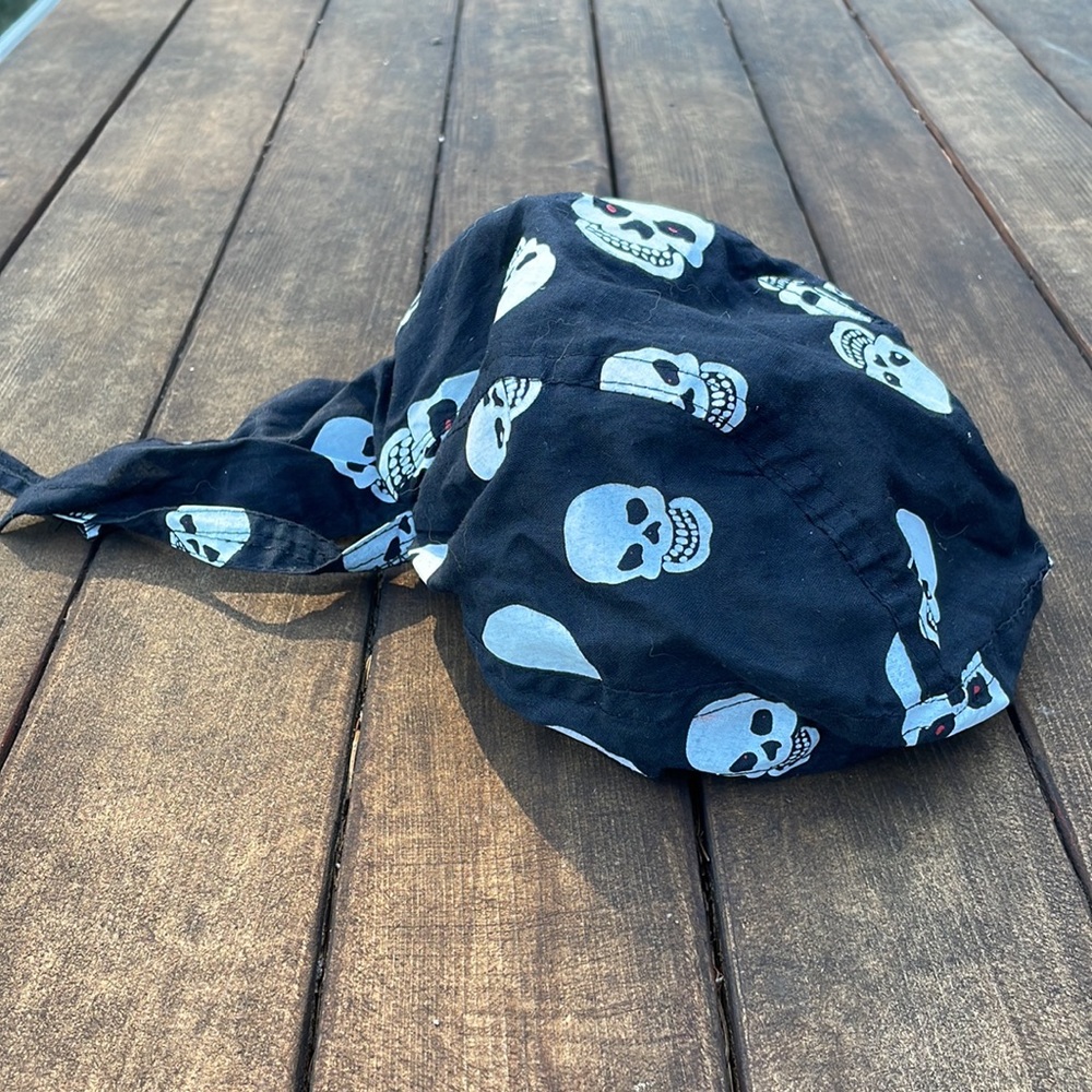 Pirate Cape and Skull Cap- EUC - Picture 4 of 9